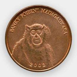 Обезьяна 10 франков 2003 Мадагаскар (сост. UNC)