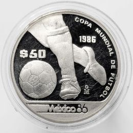 Чемпионат по футболу. Ведение мяча 50 песо 1986 Мексика (Proof)