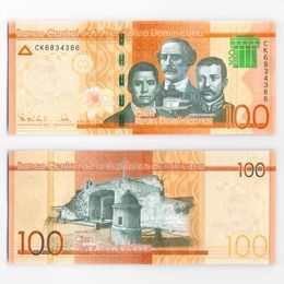 Банкнота 100 песо 2023 Доминиканская республика (UNC)