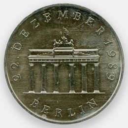 Открытие Бранденбургских ворот 20 марок 1990 ГДР